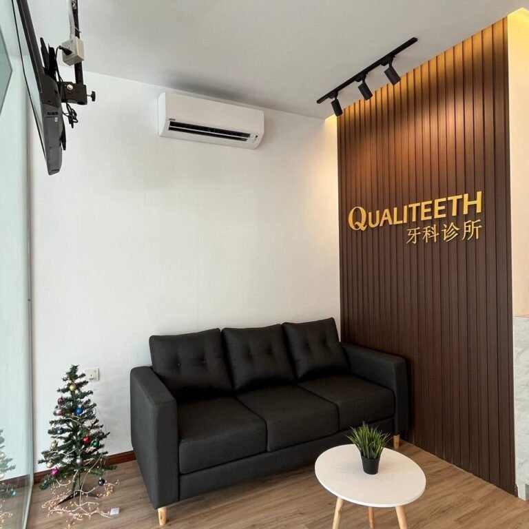 Dentist in Cheras: waiting area at Qualiteeth Cheras, Dataran Perniagaan Cheras Balakong