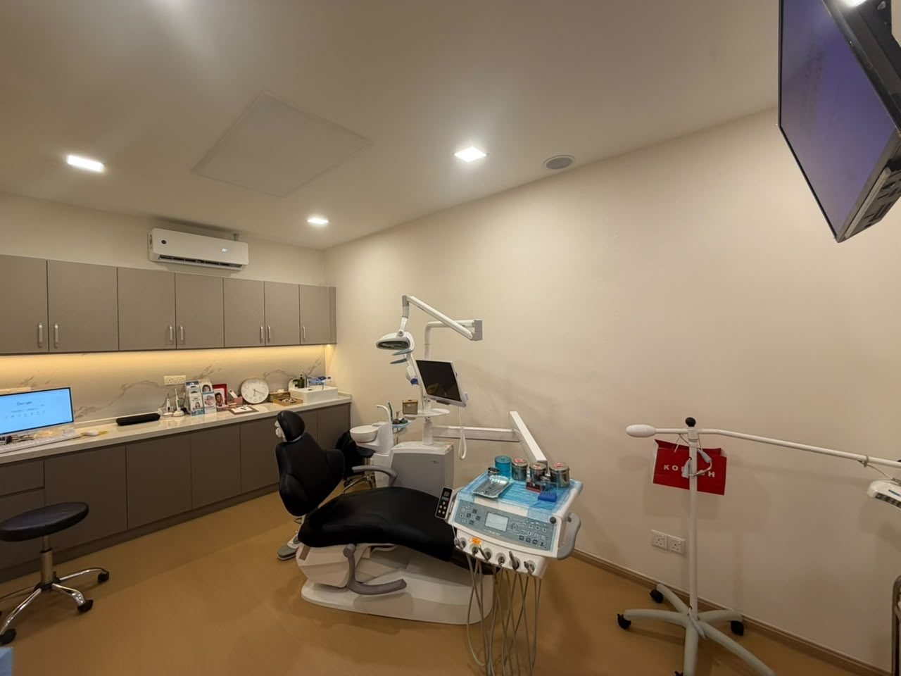 Dental treatment suite at Qualiteeth
