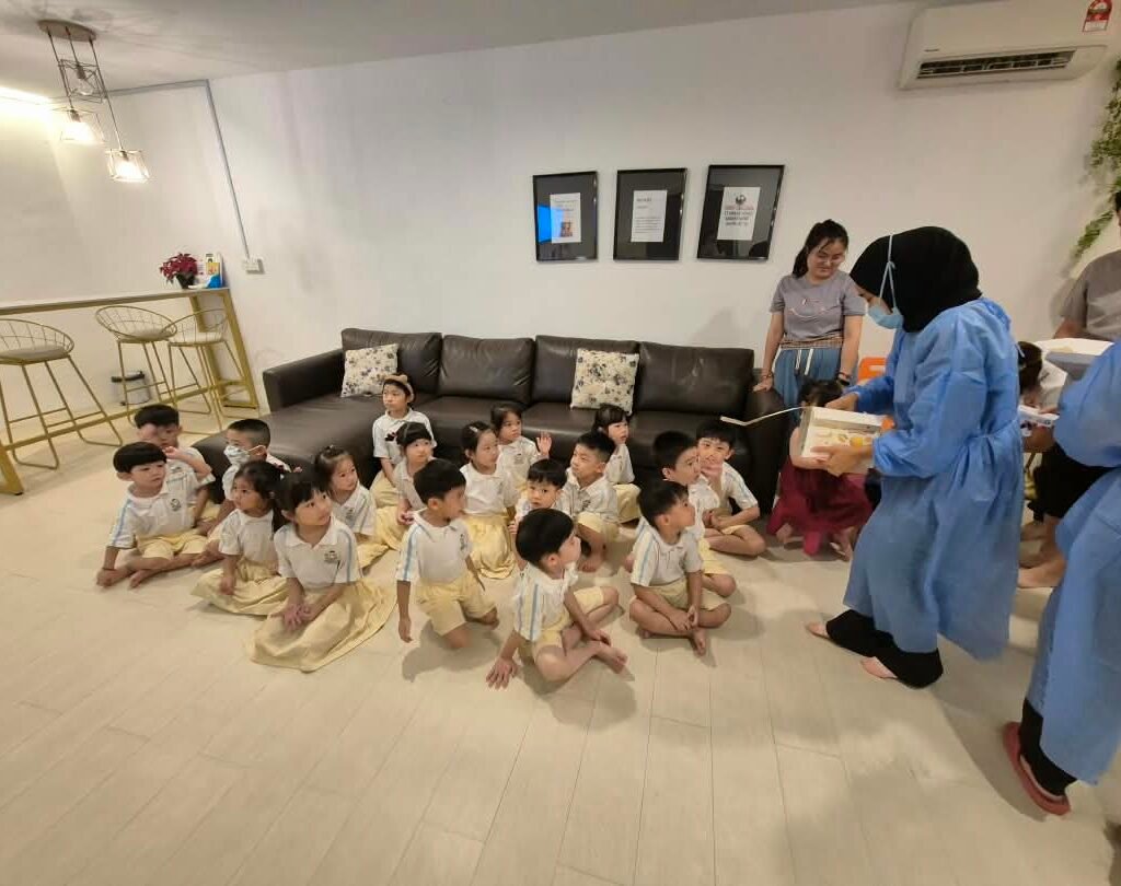 Qualiteeth dental awareness programme for young pupils at Knewton International School