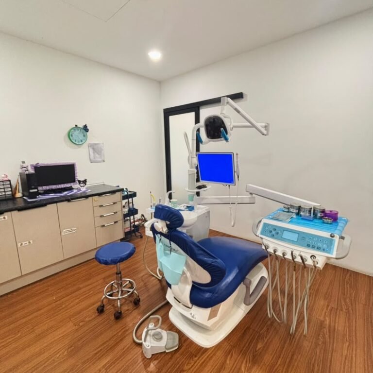 Dental treatment room at Qualiteeth Bandar Sri Damansara