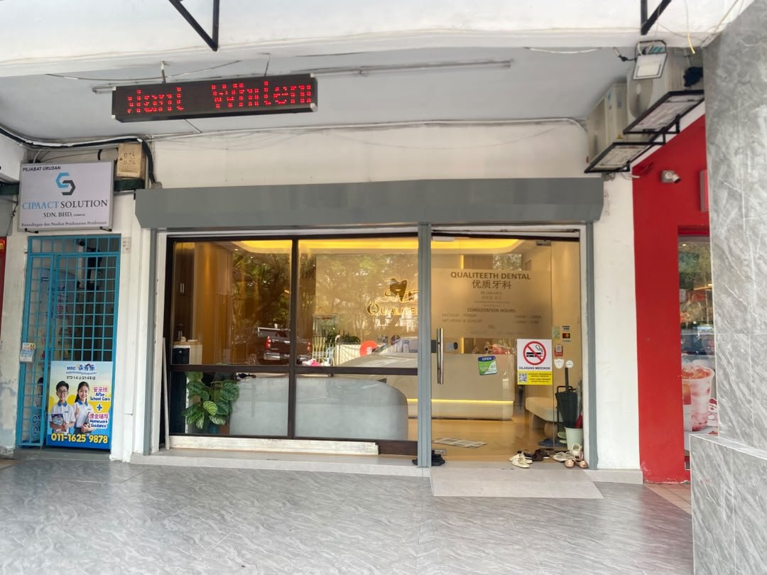 Dental clinic Kepong: Qualiteeth Kepong shopfront