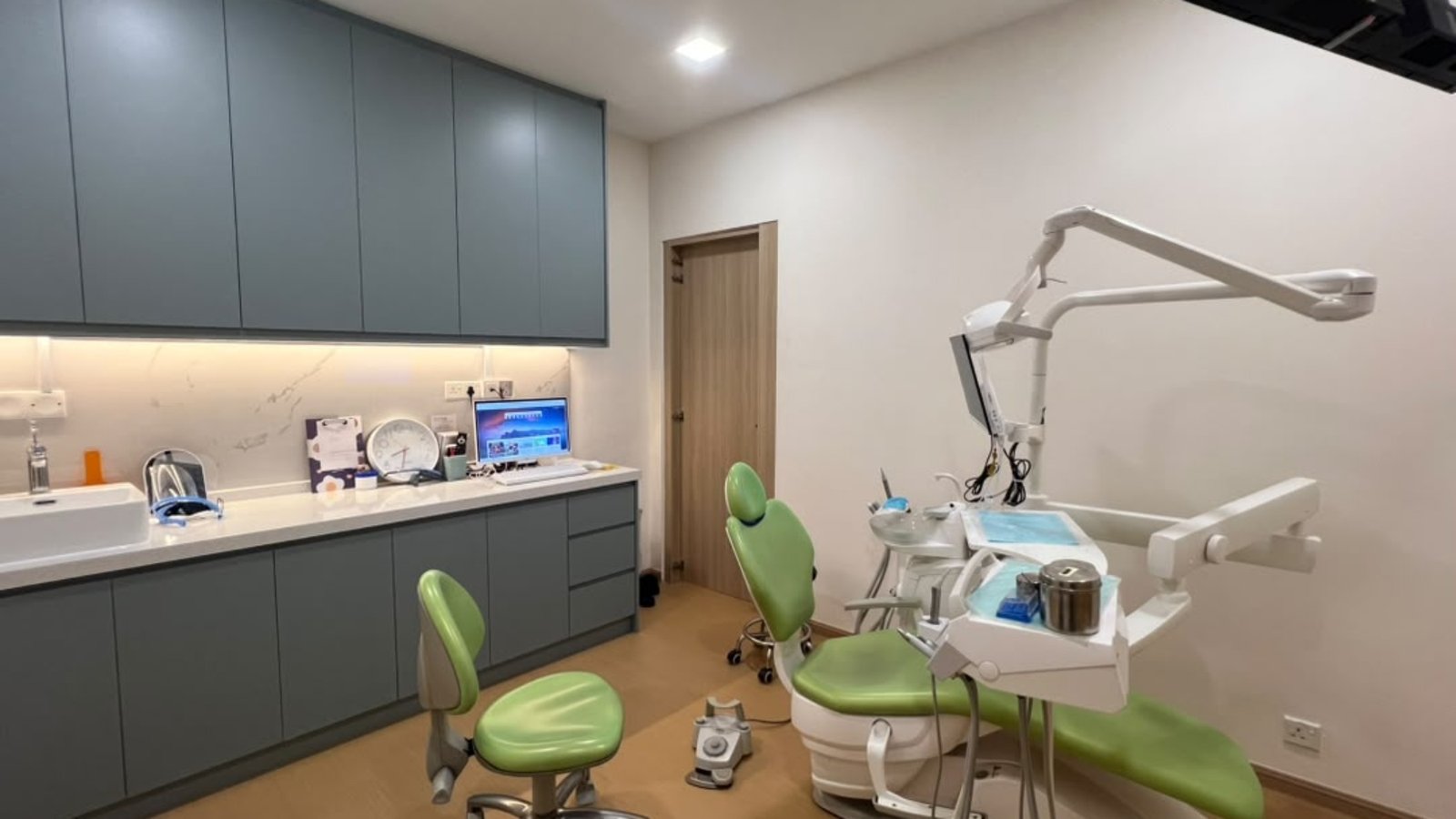 Dental treatment room at Qualiteeth Kepong, Taman Sri Bintang