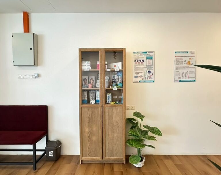 Quiet seating corner at Qualiteeth Olive Hill