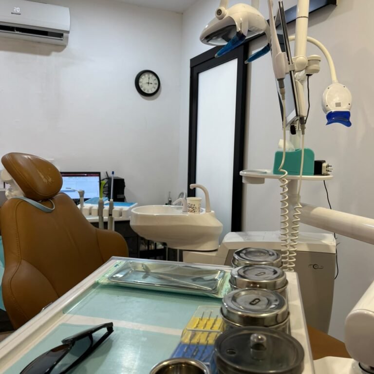Dental treatment room at Qualiteeth Selayang Jaya (2)