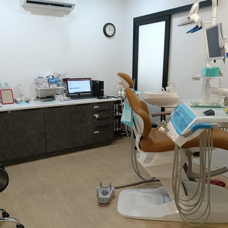 Dental treatment room at Qualiteeth Selayang Jaya