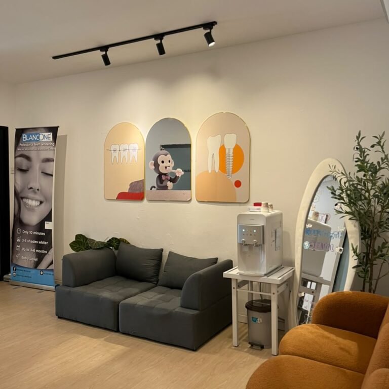 Patient waiting area at Qualiteeth Selayang Jaya (2)